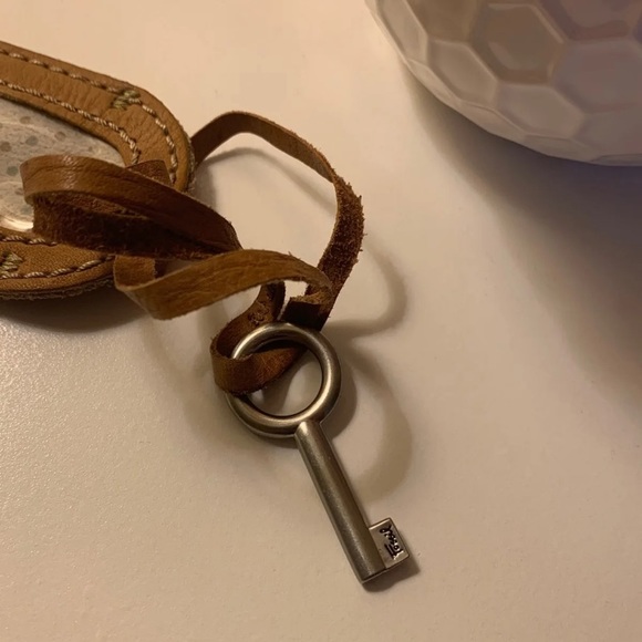 🎀 Fossil Key 🎀 - Picture 4 of 5